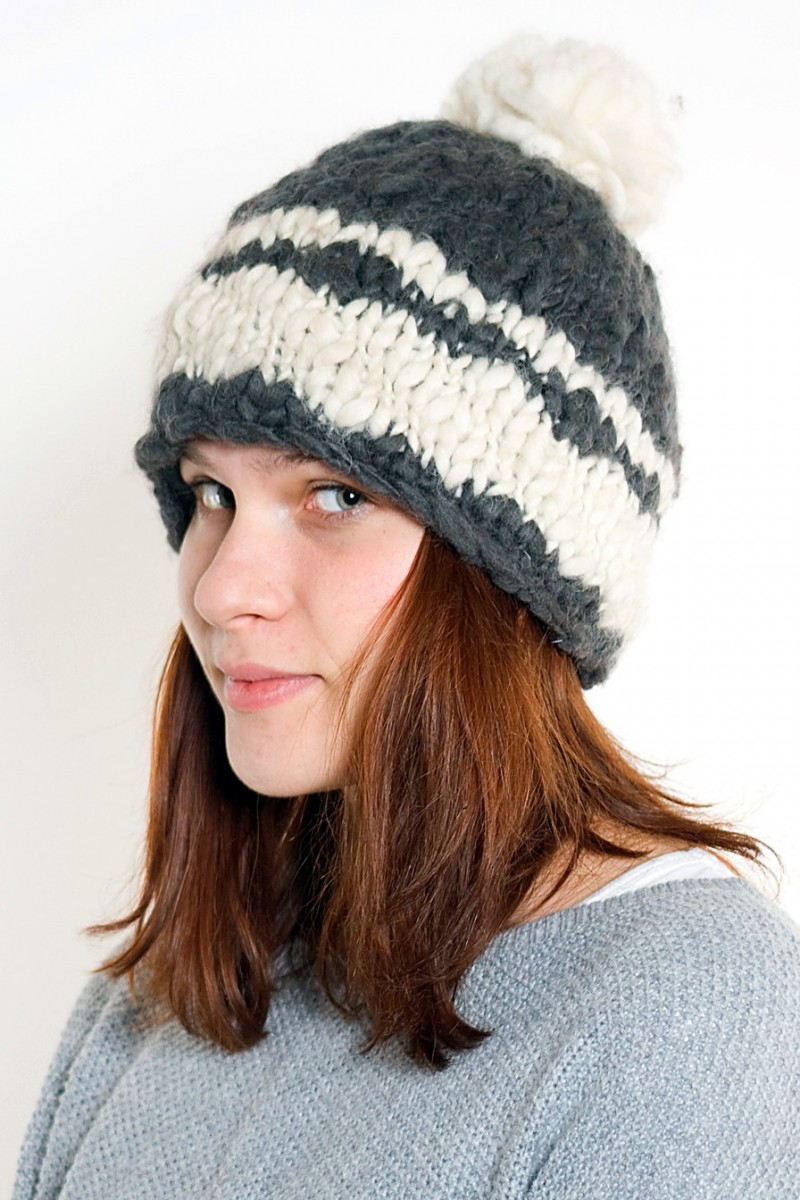 Hand-Knitted Wool Short Pompom Hat – 2 Lines, Dark Grey/White