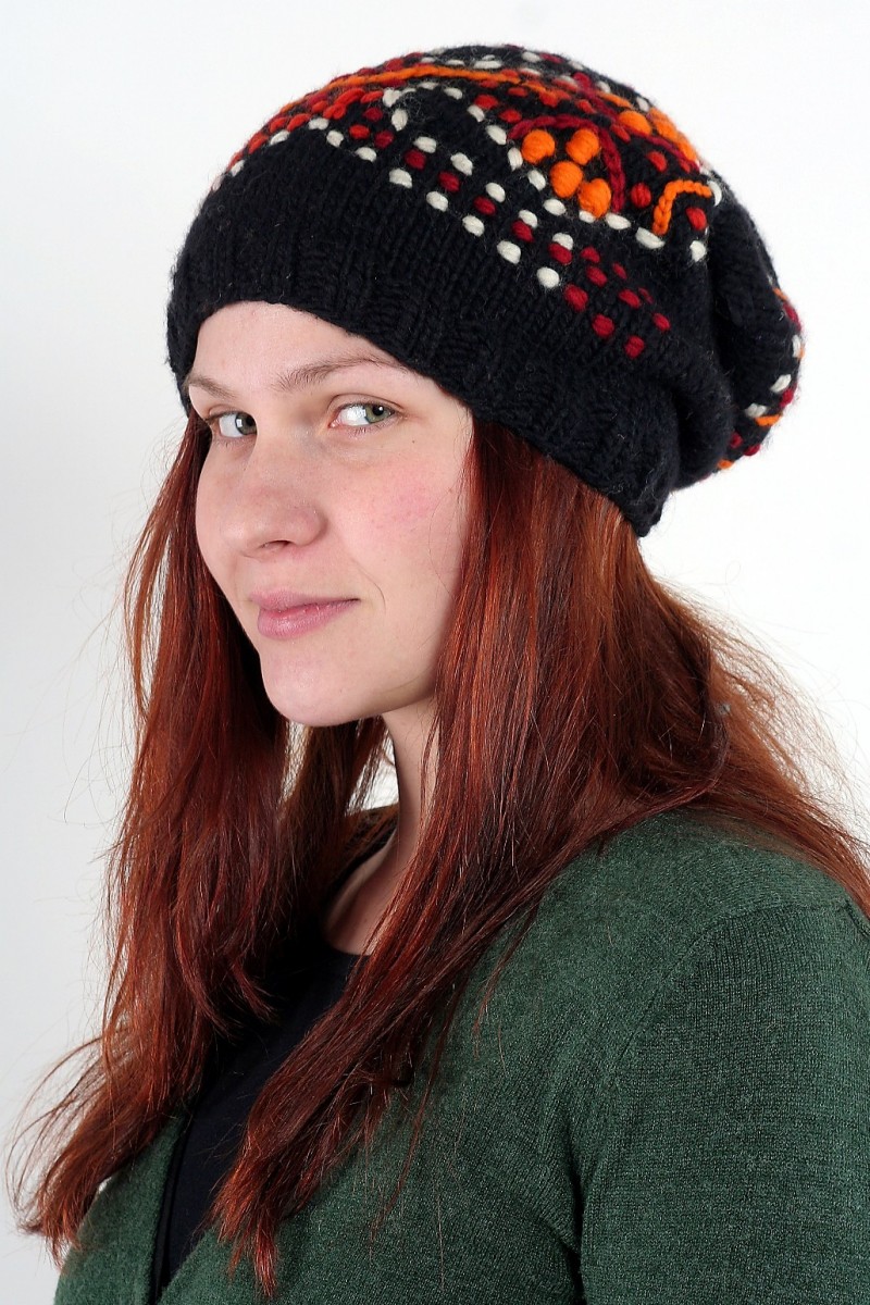 Hand-Knitted Merino Wool 2-Flop Hat – Goanna, Black/Red