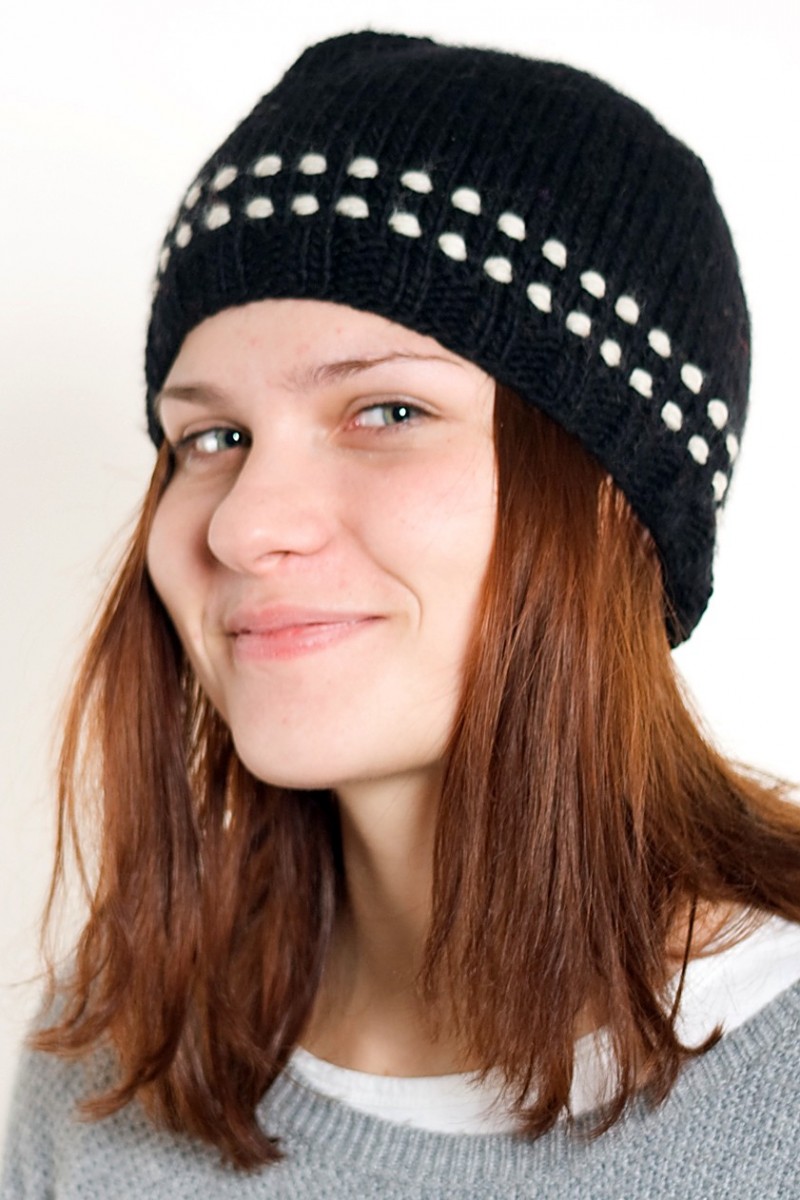 Hand-Knitted Merino Wool Short Beanie – 2 Dot, Black/White