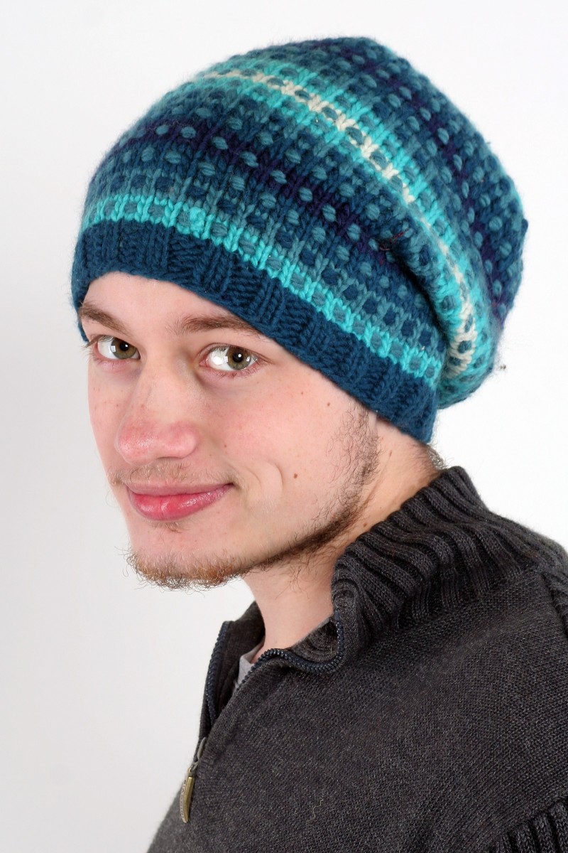 Handgestrickte Slouch-Mütze aus Merinowolle – Step, Rainbow Tropical