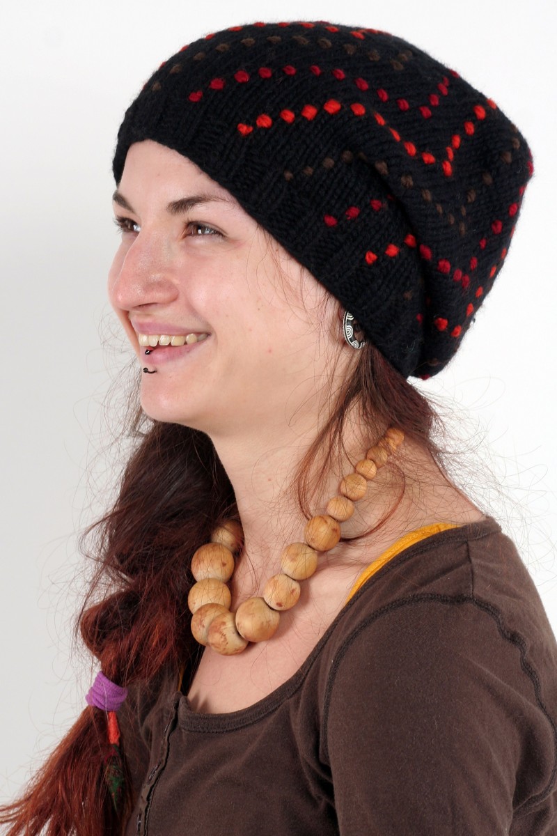Hand-Knitted Merino Wool Flop Hat – Boomerang, Black/Red