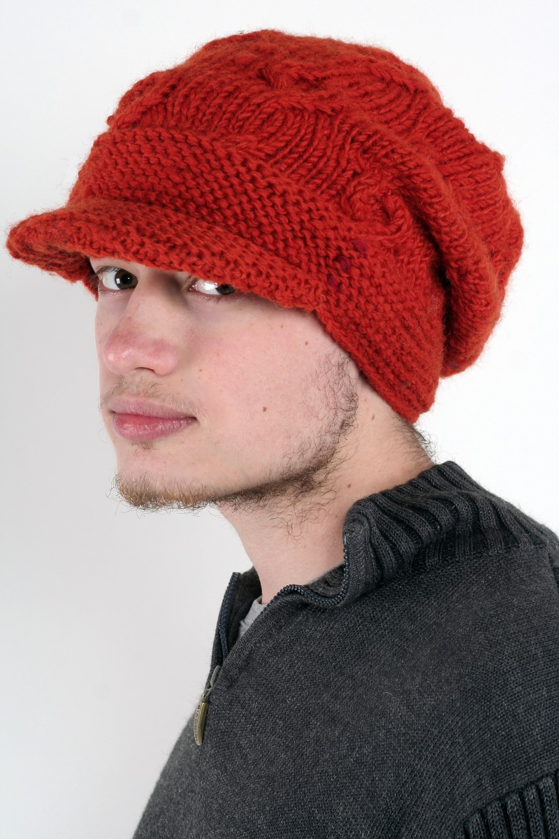 Handgestrickte Slouch-Mütze mit Schirm aus Lammwolle – Pipi Shells, Dunkelorange