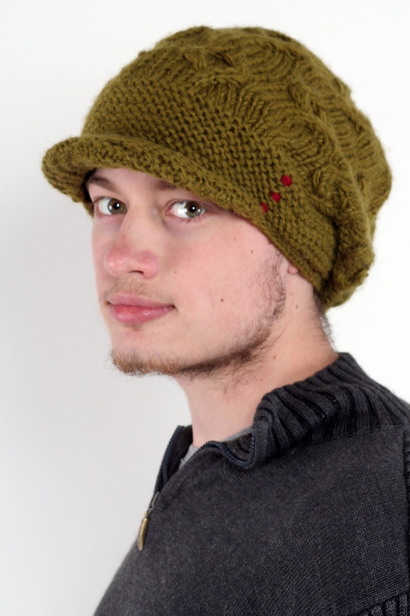 Handgestrickte Slouch-Mütze mit Schirm aus Lammwolle – Pipi Shells, Khaki