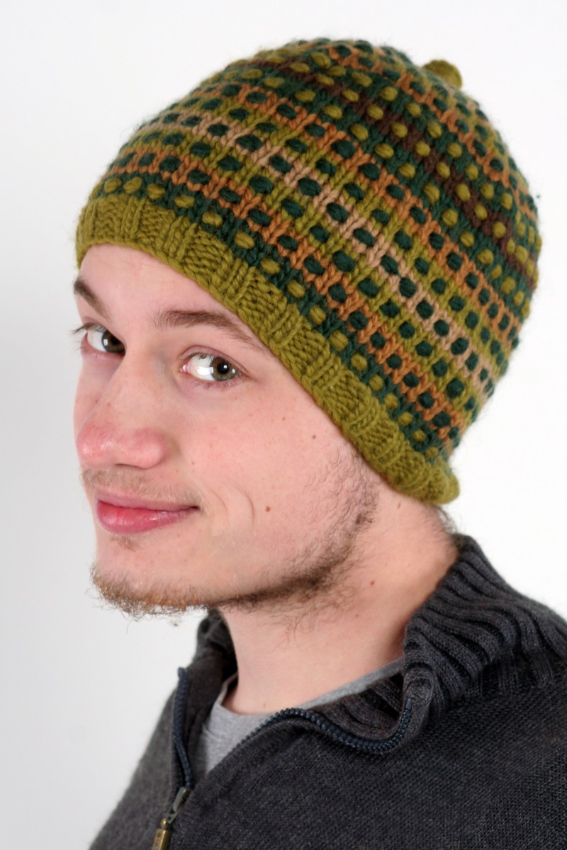 Handgestrickte kurze Beanie aus Merinowolle – Step, Rainbow Jungle