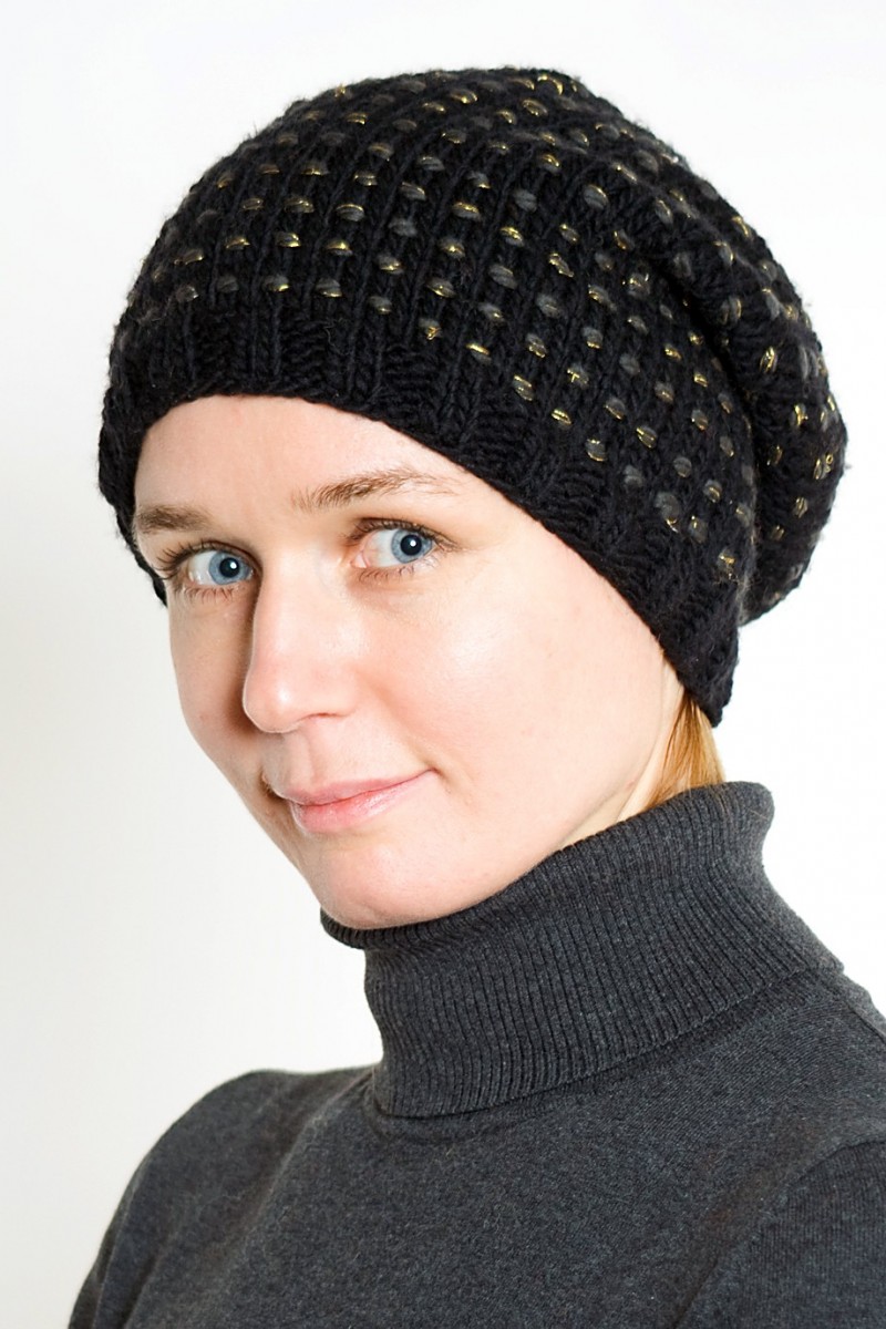 Hand-Knitted Merino Wool Flop Hat – Step, Black/Gold