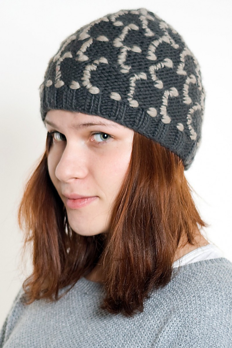 Hand-Knitted Merino Wool Short Beanie – Square, Dark Grey/Light Grey