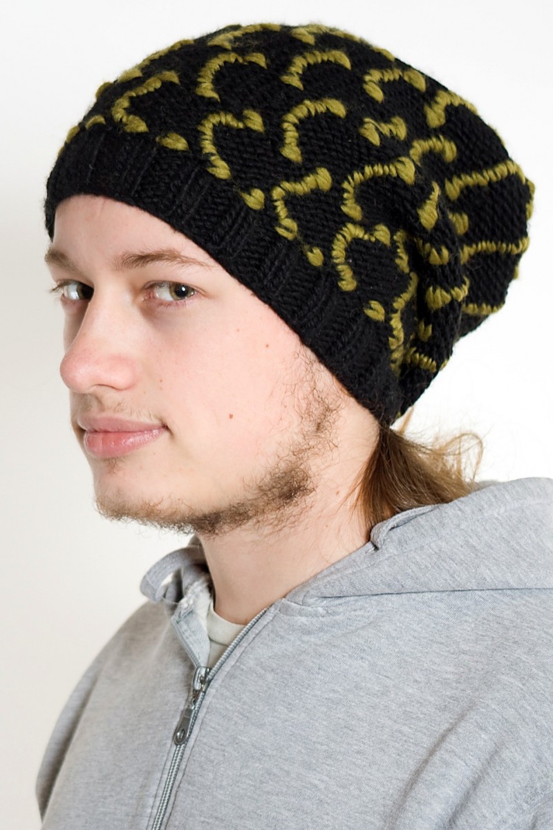 Hand-Knitted Merino Wool 2-Flop Hat – Square, Black/Khaki