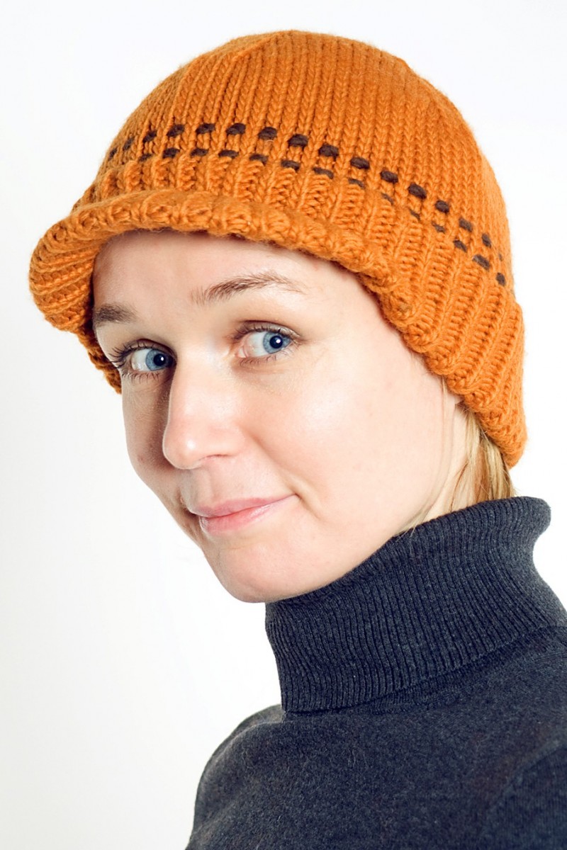 Hand-Knitted Merino Wool Brim Beanie – 2 Dot, Tan/Brown