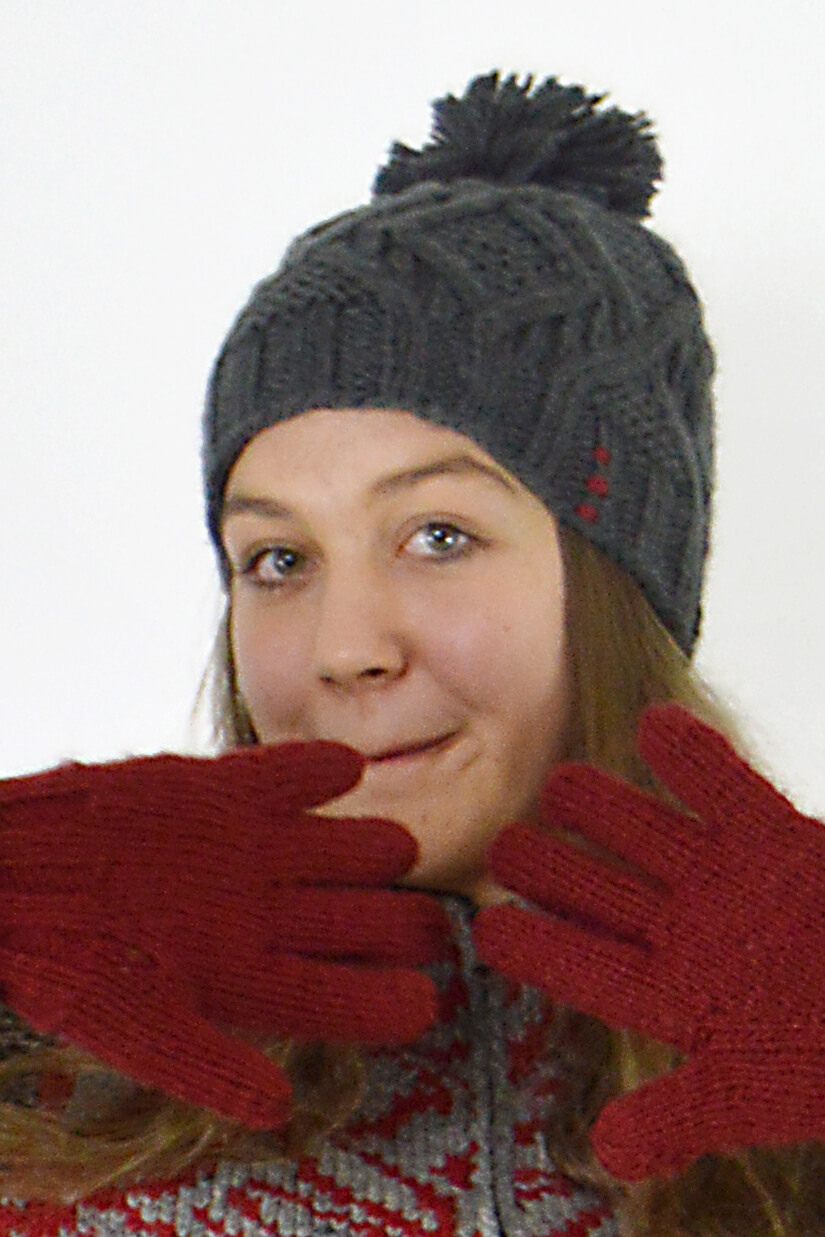 Hand-Knitted Lambswool Short Pompom Hat – DNA, Dark Grey