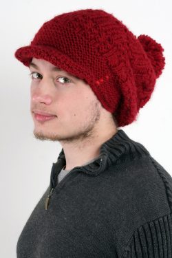RED 3 SISTERS FLOP BRIM POMPOM