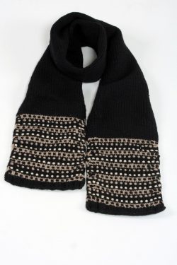 BLACK WHITE STEP SCARVE